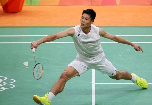 业生涯中至 业生涯中至