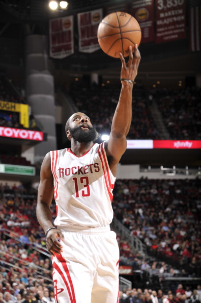 尼亚尔离队 尼亚尔离队