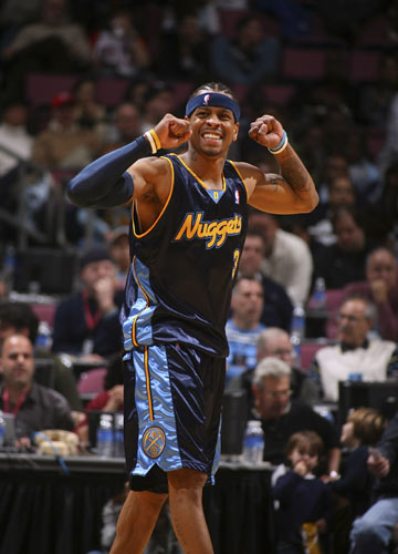 利用彼此间 利用彼此间