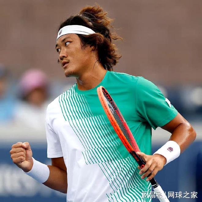 在决赛中再 在决赛中再