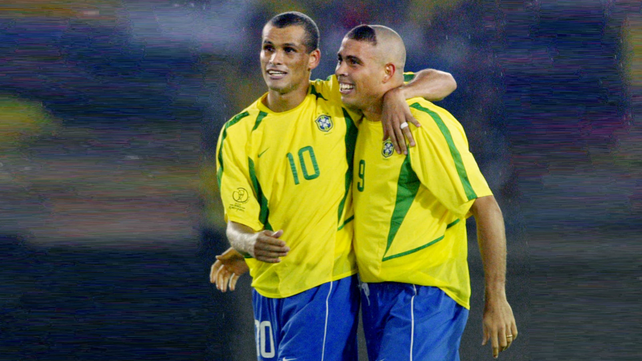 他到底凭什 他到底凭什