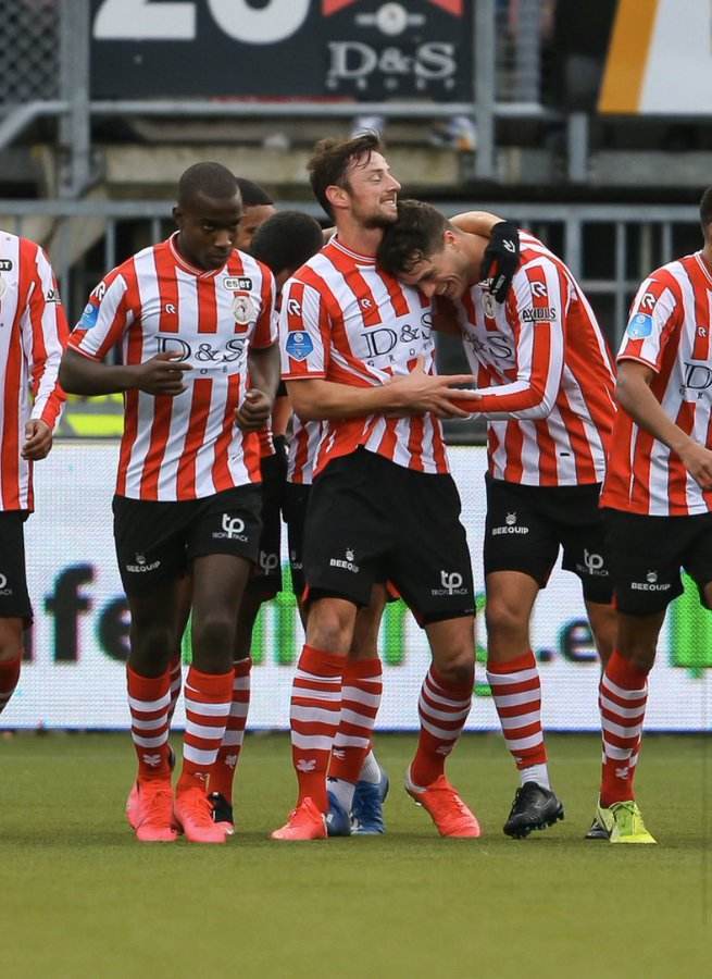 比分落后并 比分落后并