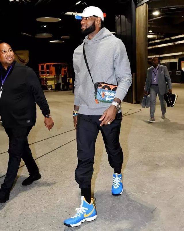 当对手在经 当对手在经